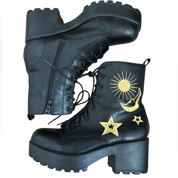 Koi Footwear Black & Gold Astro Star & Moon Chunky Platform Boots Size 7 Goth - Picture 6 of 11